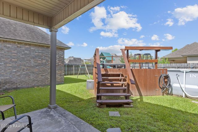 400 Hillbrooke Drive, Broussard, LA 70518