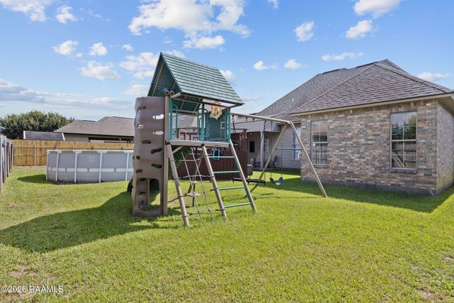 400 Hillbrooke Drive, Broussard, LA 70518