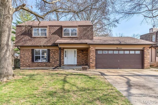 19 River Boat Drive, St Peters, MO 63376