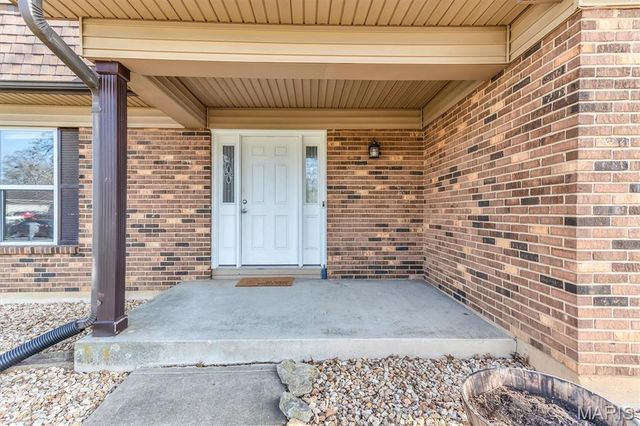 19 River Boat Drive, St Peters, MO 63376