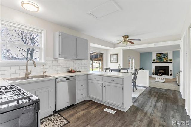 19 River Boat Drive, St Peters, MO 63376