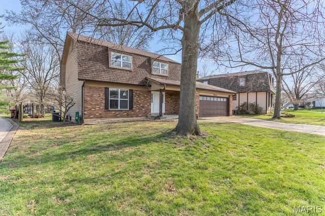 19 River Boat Drive, St Peters, MO 63376