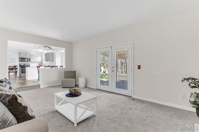 19 River Boat Drive, St Peters, MO 63376