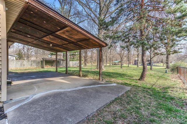 19 River Boat Drive, St Peters, MO 63376