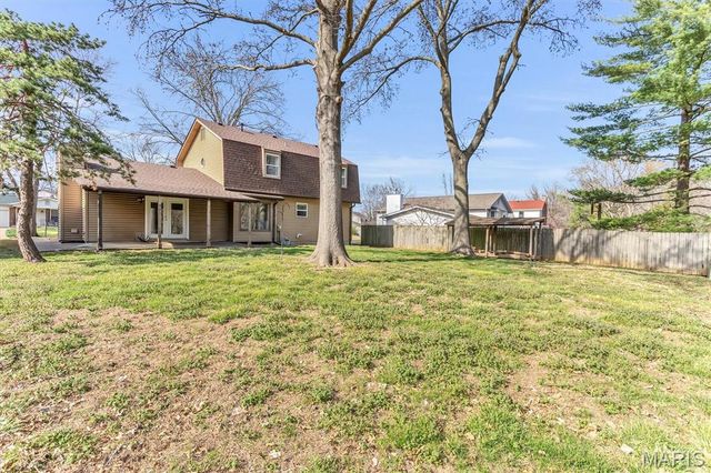 19 River Boat Drive, St Peters, MO 63376