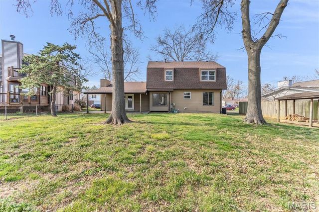 19 River Boat Drive, St Peters, MO 63376