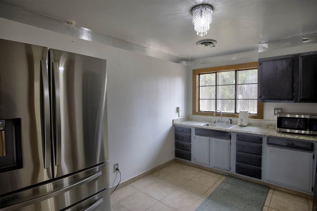 4491 S Jackson Road, Jackson, MI 49201