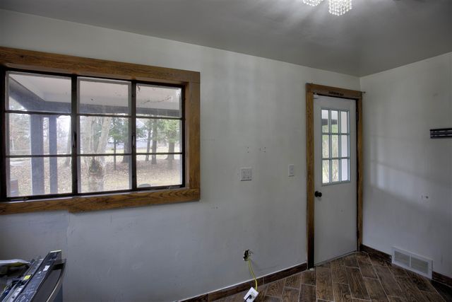 4491 S Jackson Road, Jackson, MI 49201