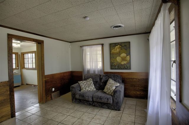 4491 S Jackson Road, Jackson, MI 49201