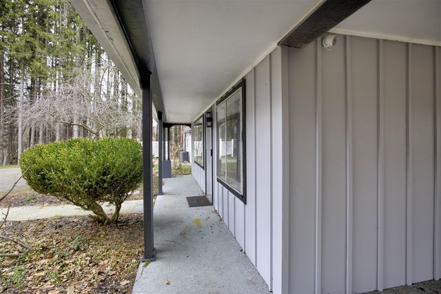 4491 S Jackson Road, Jackson, MI 49201