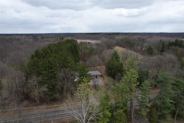 4491 S Jackson Road, Jackson, MI 49201