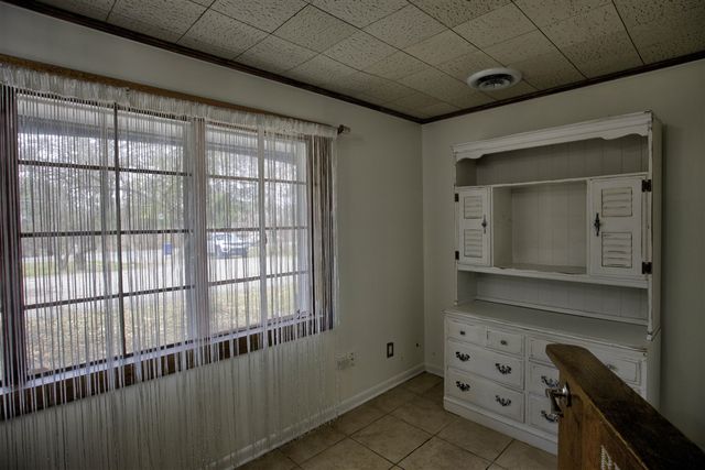 4491 S Jackson Road, Jackson, MI 49201