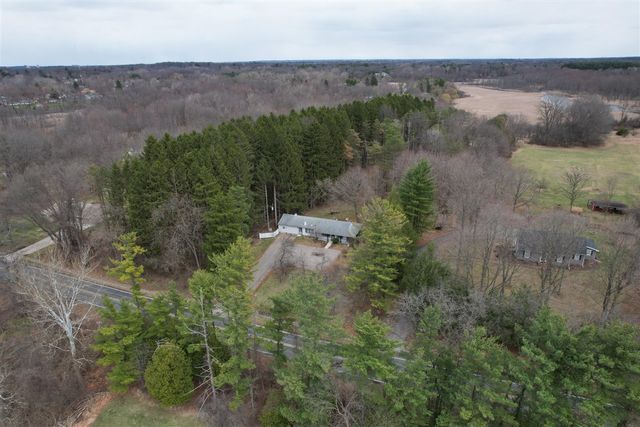 4491 S Jackson Road, Jackson, MI 49201