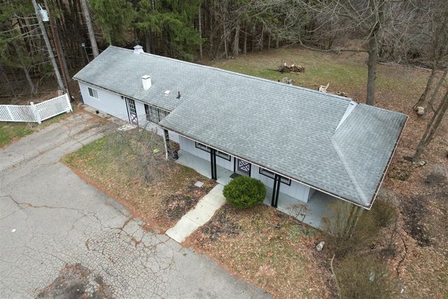 4491 S Jackson Road, Jackson, MI 49201