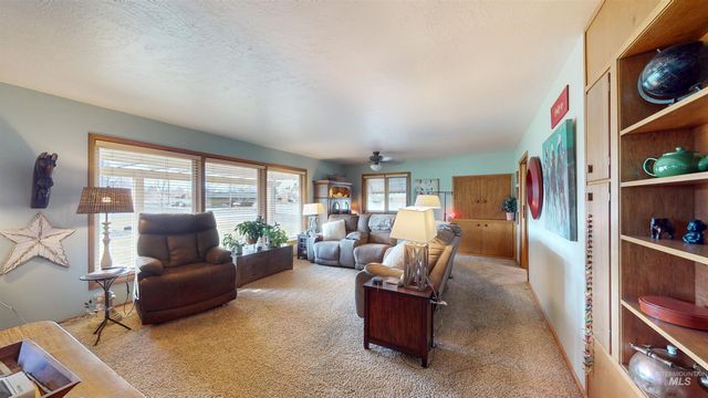 2111 Addison Ave E, Twin Falls, ID 83301