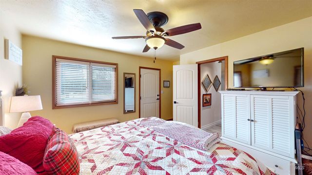 2111 Addison Ave E, Twin Falls, ID 83301