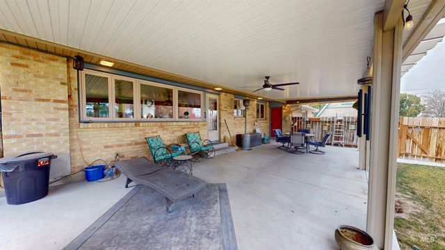 2111 Addison Ave E, Twin Falls, ID 83301