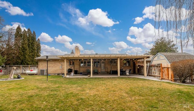 2111 Addison Ave E, Twin Falls, ID 83301