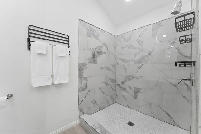 7810 Poitiers Drive, Houston, TX 77071