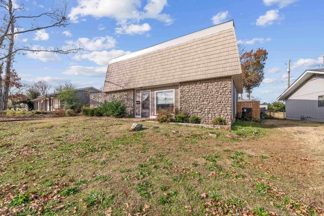 1216 Briar Creek Drive, Little Rock, AR 72211