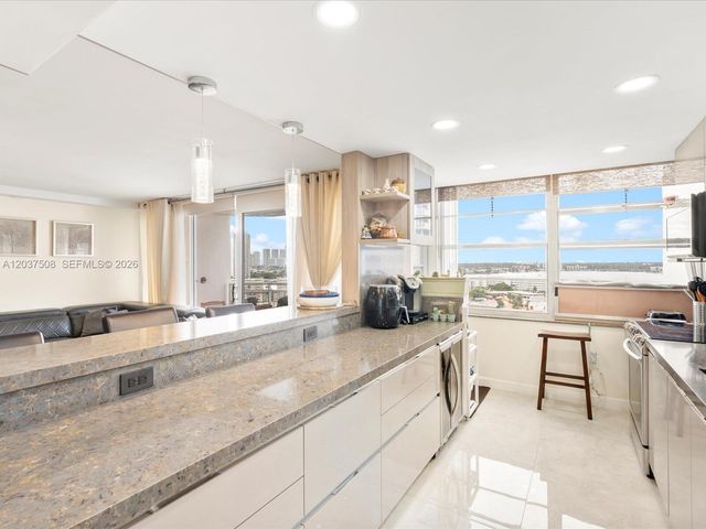 18071 Biscayne Boulevard 1401, Aventura, FL 33160