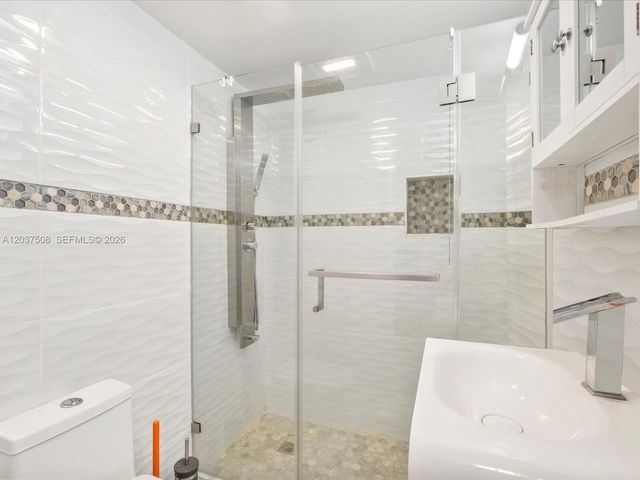18071 Biscayne Boulevard 1401, Aventura, FL 33160