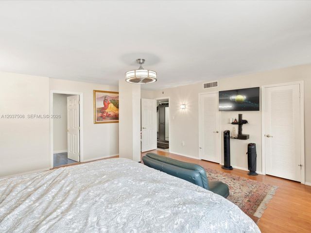 18071 Biscayne Boulevard 1401, Aventura, FL 33160