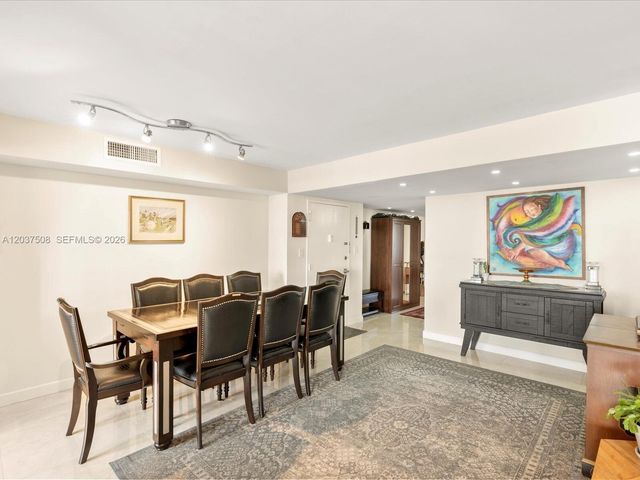 18071 Biscayne Boulevard 1401, Aventura, FL 33160