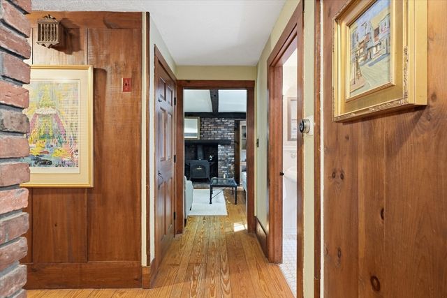 123 Washington, Boxford, MA 01921