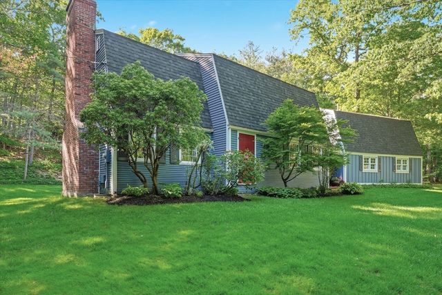 123 Washington, Boxford, MA 01921