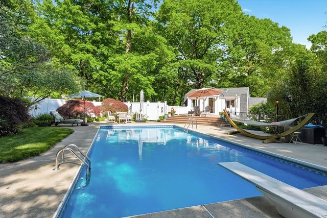 123 Washington, Boxford, MA 01921