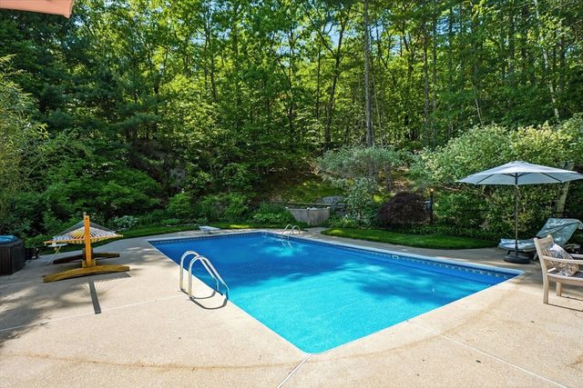 123 Washington, Boxford, MA 01921