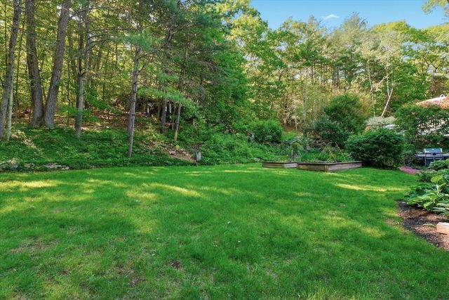 123 Washington, Boxford, MA 01921