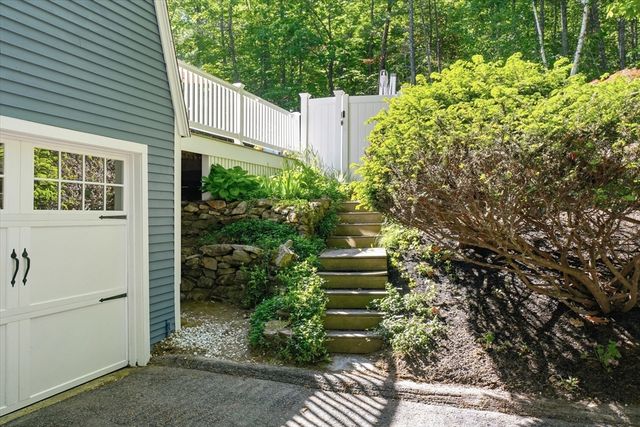 123 Washington, Boxford, MA 01921