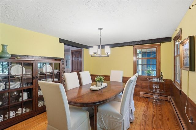 123 Washington, Boxford, MA 01921