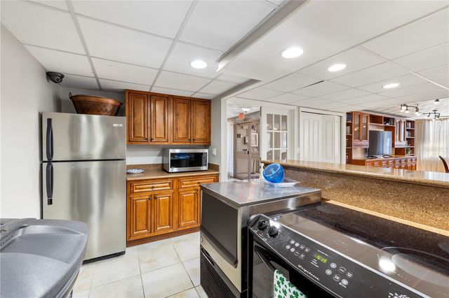 1460 GULF BOULEVARD 412, Clearwater Beach, FL 33767