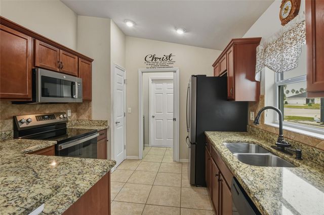 820 OVERLOOK GROVE DRIVE, Winter Haven, FL 33884