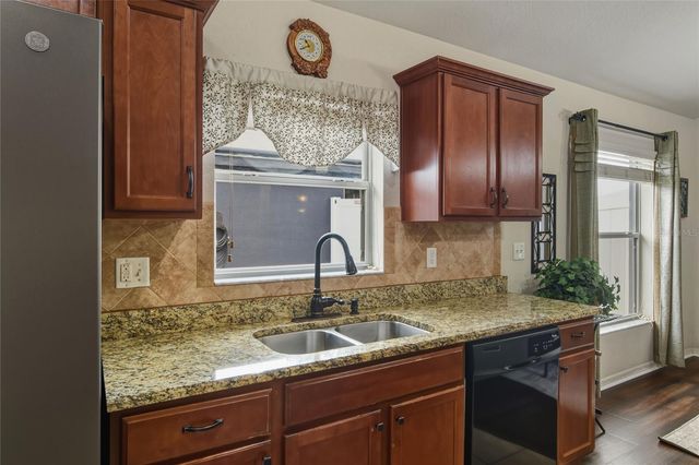 820 OVERLOOK GROVE DRIVE, Winter Haven, FL 33884