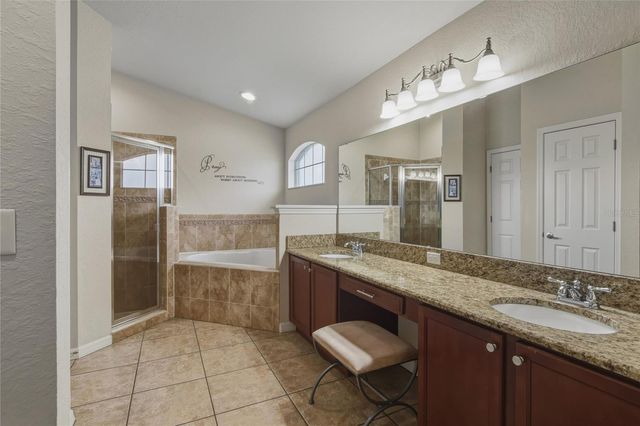 820 OVERLOOK GROVE DRIVE, Winter Haven, FL 33884