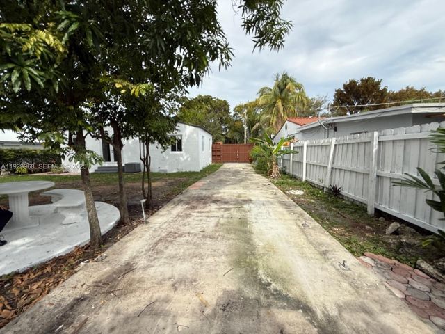 4366 SW 5th Ter, Miami, FL 33134