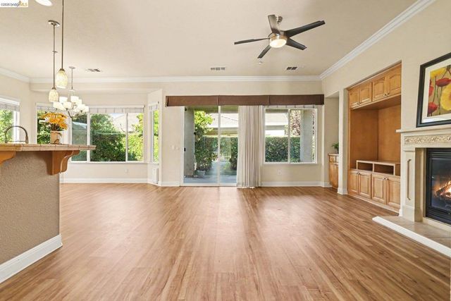 547 Quindell Way, Brentwood, CA 94513