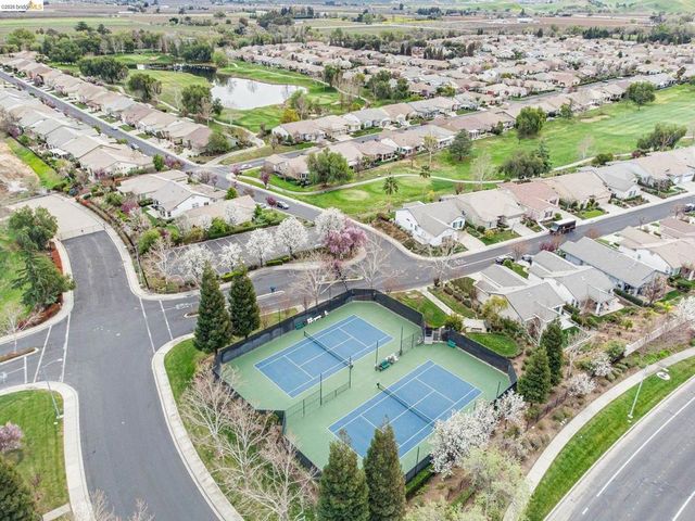 547 Quindell Way, Brentwood, CA 94513