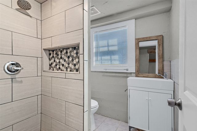 1624 S Fannin Avenue, Denison, TX 75020