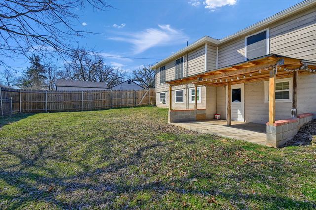 1624 S Fannin Avenue, Denison, TX 75020