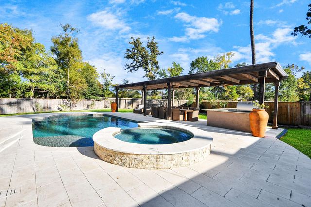 66 Lindenberry Circle, Spring, TX 77389