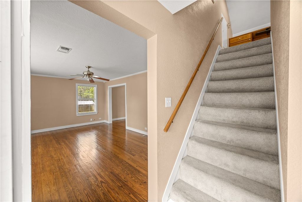 906 West First Street, Brenham, TX 77833 — photo 5