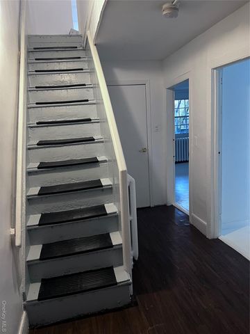 282 Grand Street, Newburgh, NY 12550