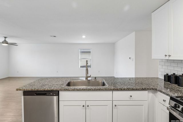 5940 SUNSET SONG LN, Bulverde, TX 78163