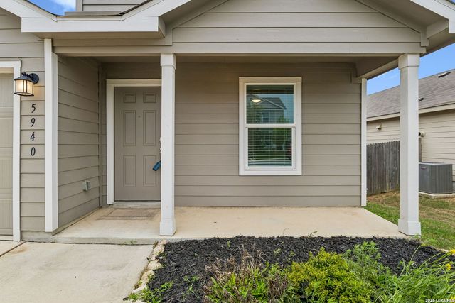 5940 SUNSET SONG LN, Bulverde, TX 78163