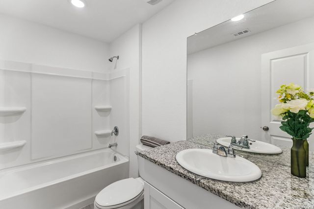 5940 SUNSET SONG LN, Bulverde, TX 78163